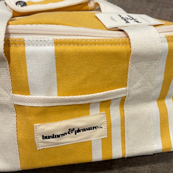 Business & Pleasure Co. Cooler - Picture 3 of 5